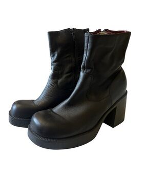 VINTAGE American Eagle Black Platform Boots